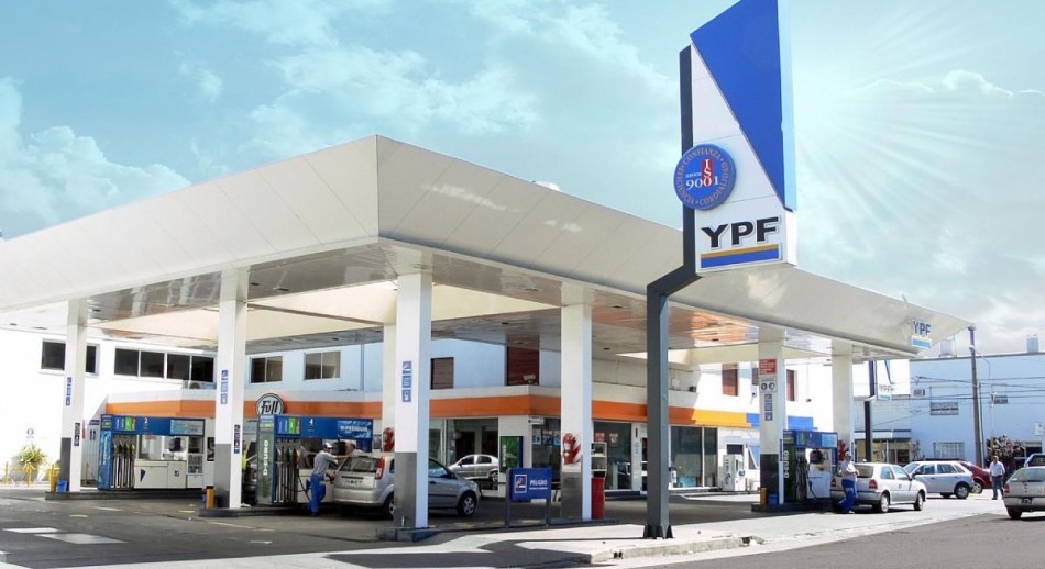 YPF aumentó 4% los combustibles tal lo acordado por las petroleras con el Gobierno