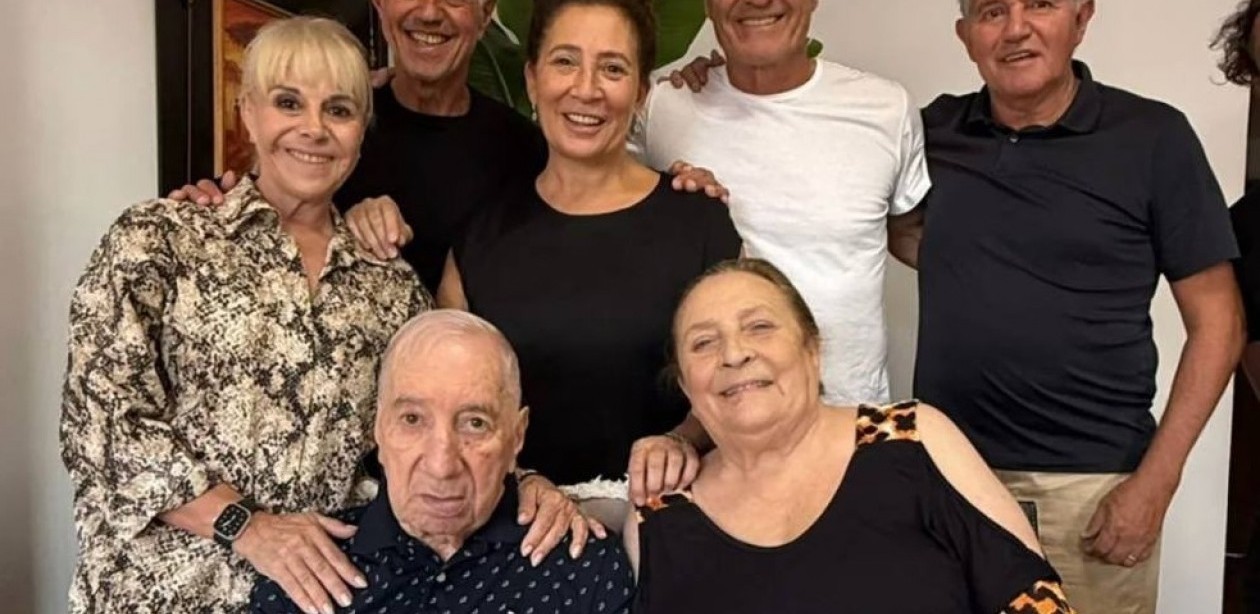 Bilardo celebró sus 88 años rodeado de campeones del mundo y emotivos mensajes